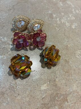 Vintage Gold-Tone Pink Floral and Amber Aurora Crystal Stud Earrings